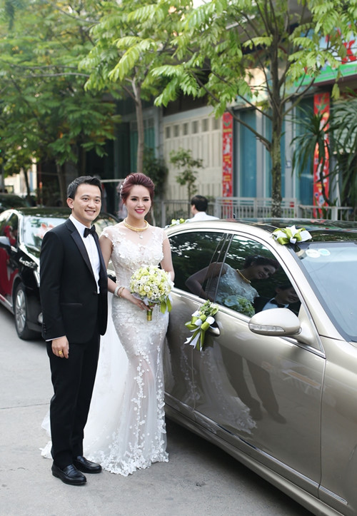Hiện tại, cô đang làm việc ở một ngân hàng và không tham gia các hoạt động của làng giải trí.